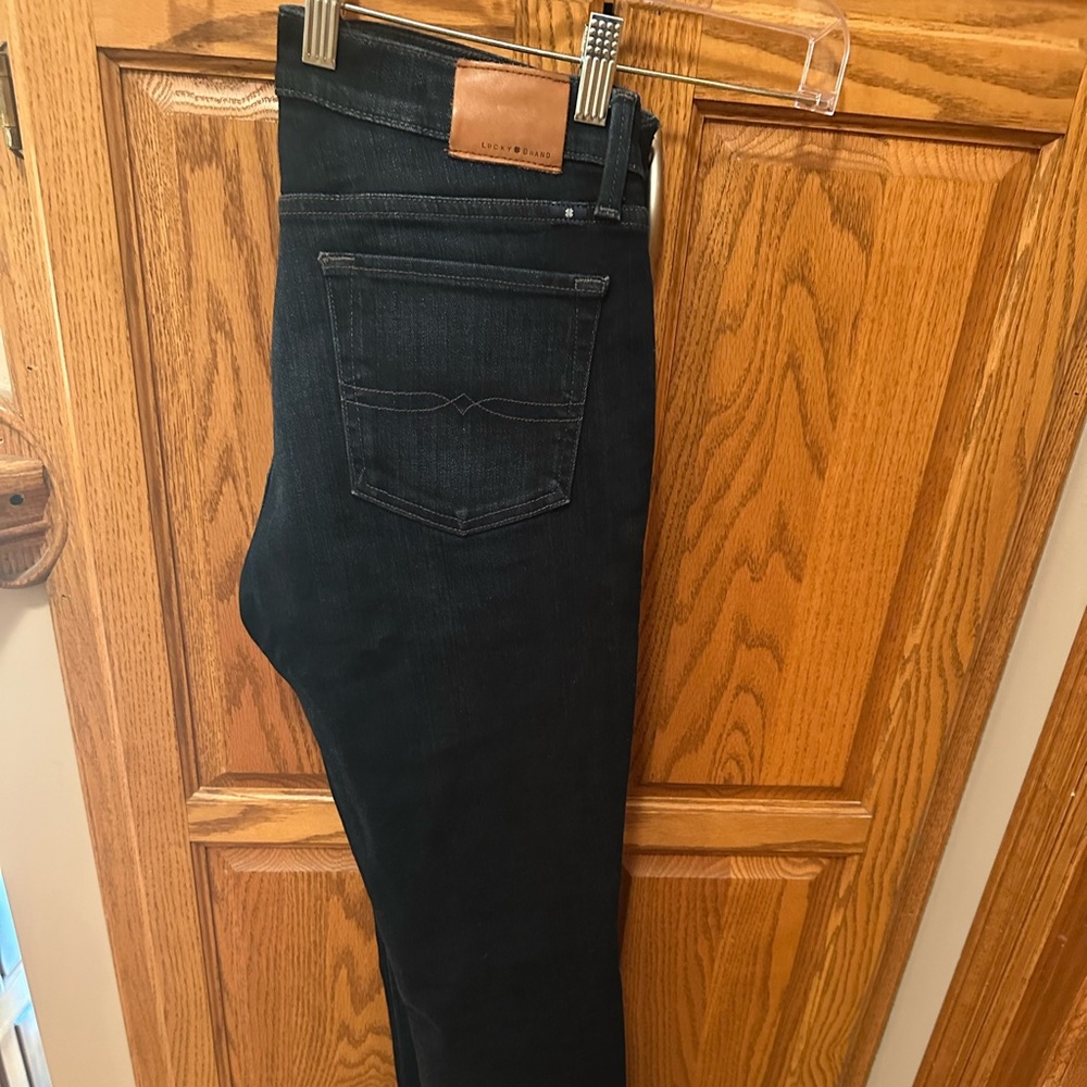 Lucky Brand Women’s Dark Wash Jeans